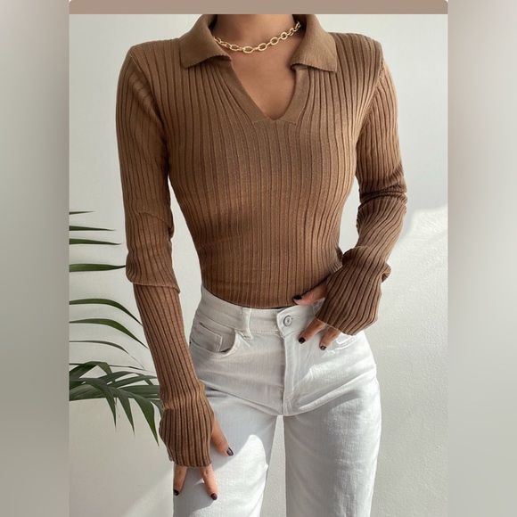 Ash Mystery - Pale Brown ribbed Knit Top with hoodie - Picture 4 of 4